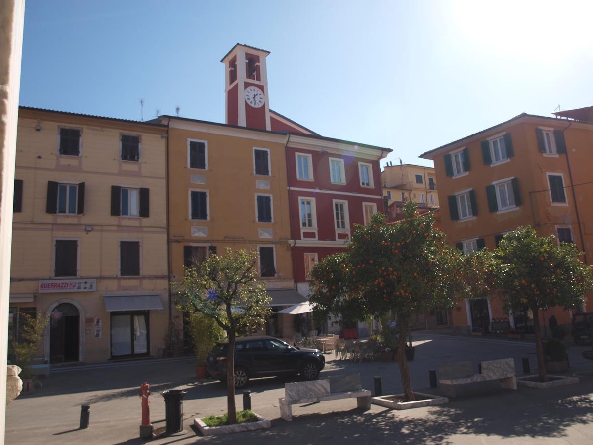 Ostello Palazzo Nizza Μάσσα Εξωτερικό φωτογραφία